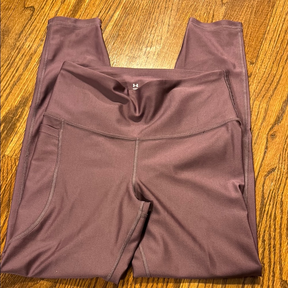 Under Armour compression leggings